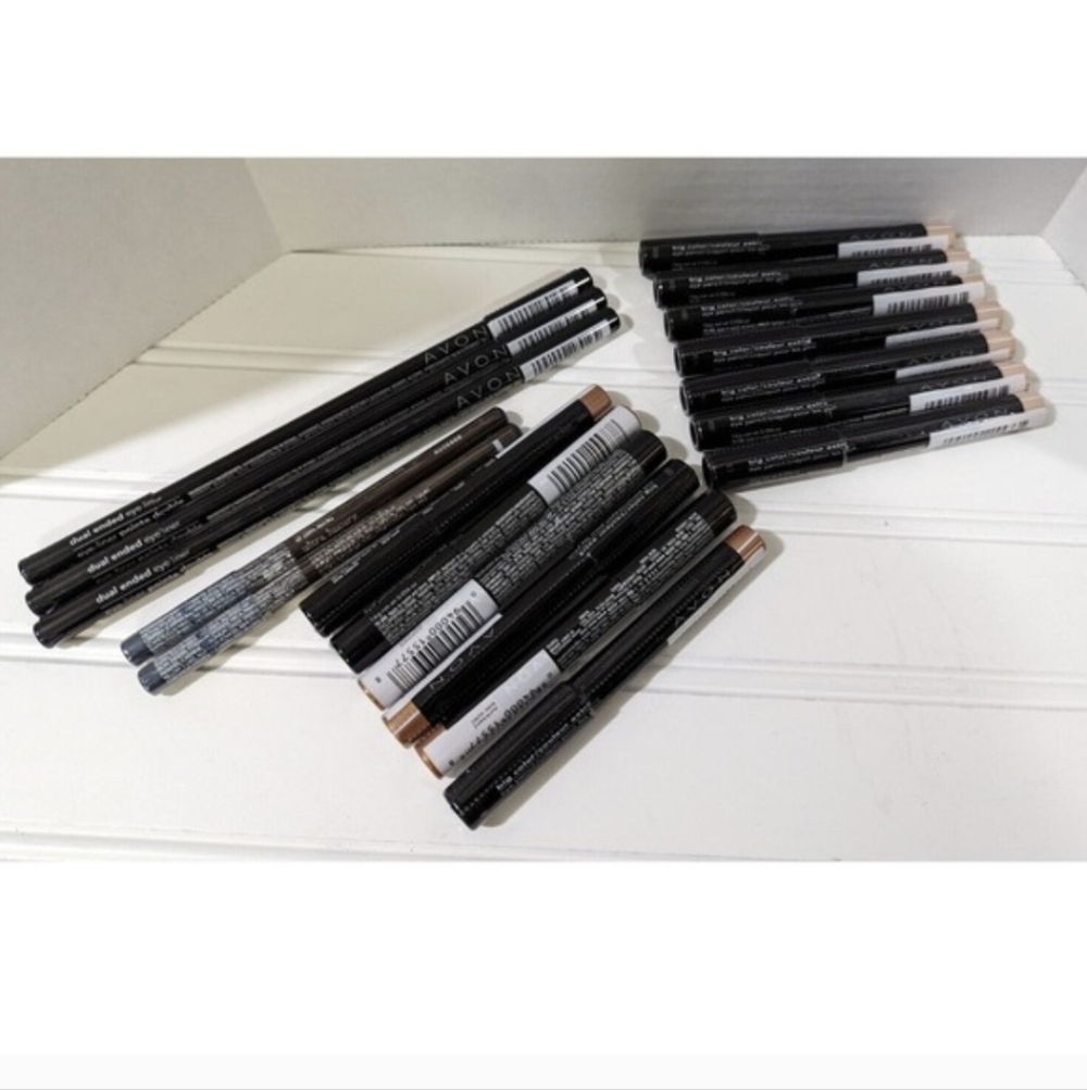 Avon 18 Piece Lot Eyeliner Big Color Ultra Luxury Multi Piece Artist Bulk